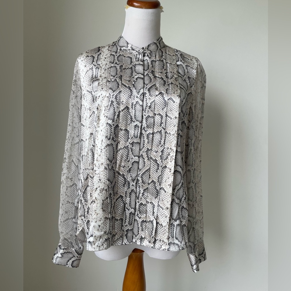 Elie Tahari 100% Silk Beige Black Snakeskin Print Long Sleeve Blouse Top Office